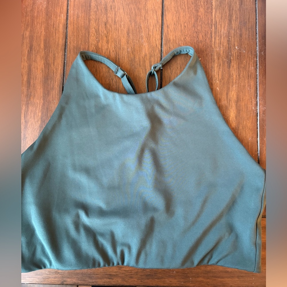 girlfriend collective Mint Green High Neck Topanga Criss-Cross Sports Bra Size M